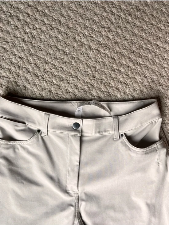Lululemon Cream Wide -Leg Pants- sz 30 - Picture 4 of 5